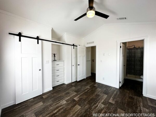 Dillon 2Bed - 1Bath 819sf - Image 2