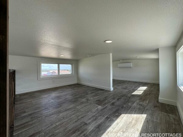 Roadrunner 1Bed - 1Bath 399sf - Image 2