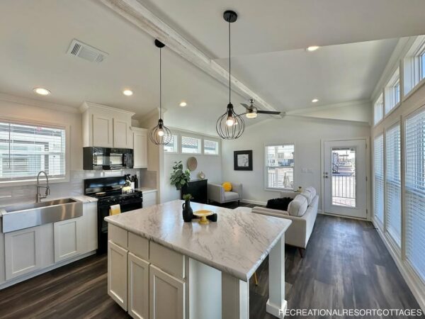 Brentford 2Bed - 2Bath 930sf - Image 7