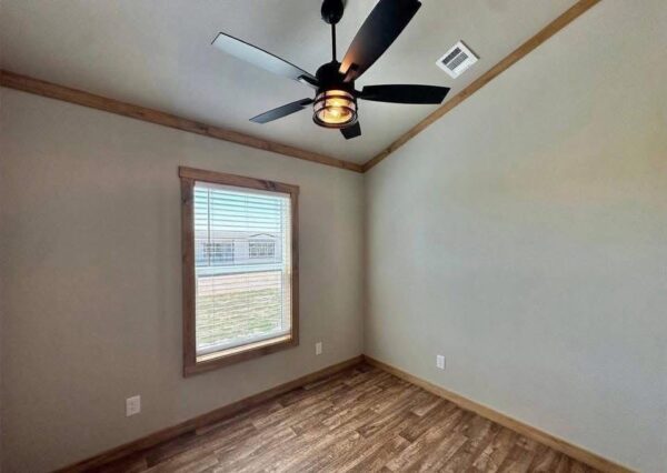 Brazos 2 bed/2 bath 840 sq ft Used - Image 8