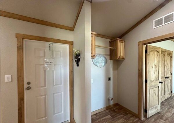 Brazos 2 bed/2 bath 840 sq ft Used - Image 11
